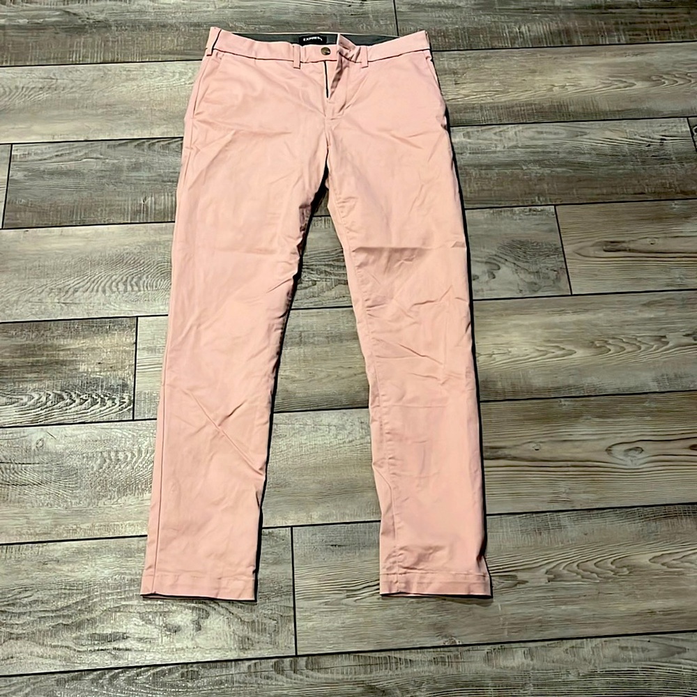 Express pastel pink pants.30x32 skinny fit. Excellent condition.